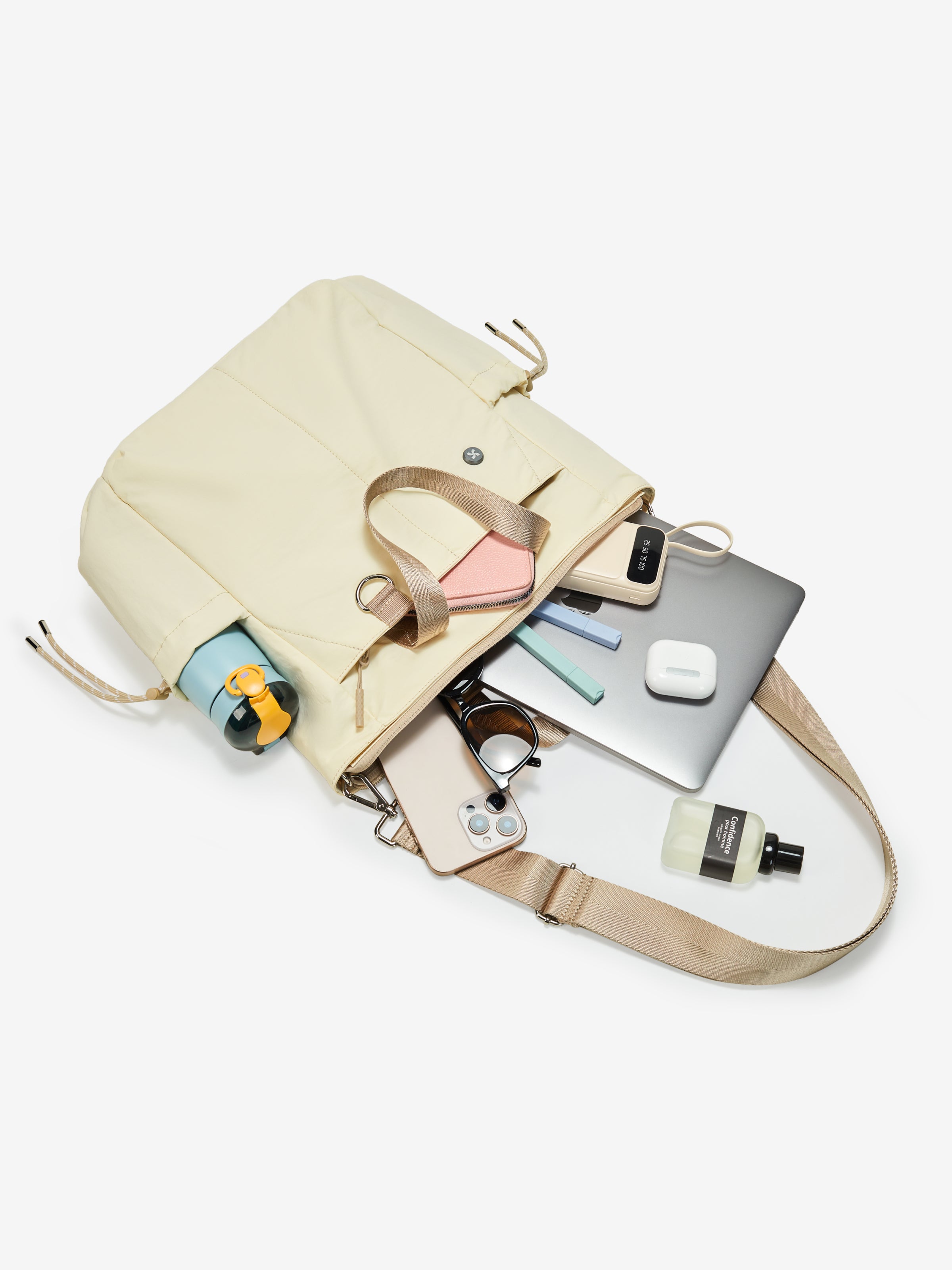 Natural Air Daily Pack can put down so many things inside